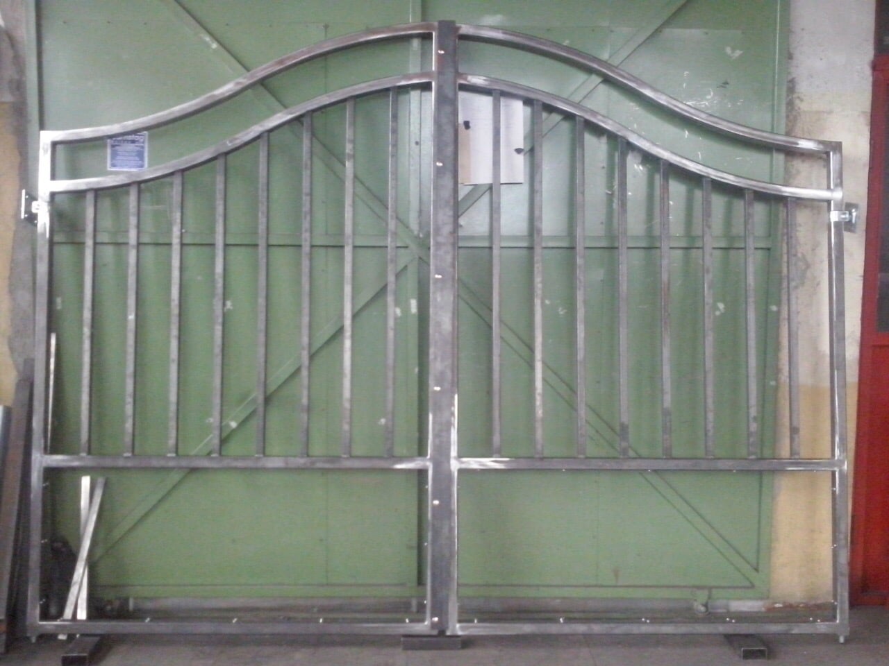 Portail brut réalisé par A.B.E.L